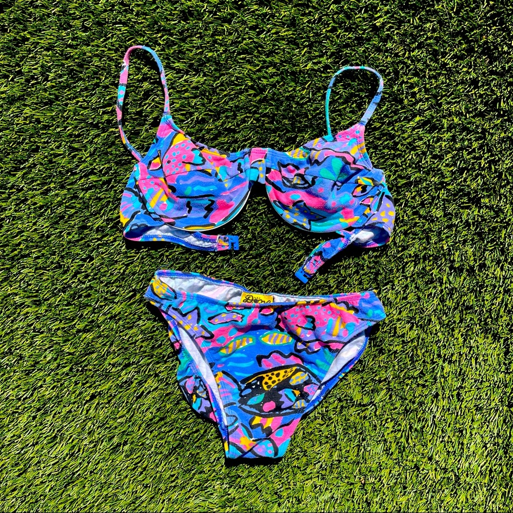 Done art and design brand 80s 90s 1990 1980 bold color matching two piece Bikini